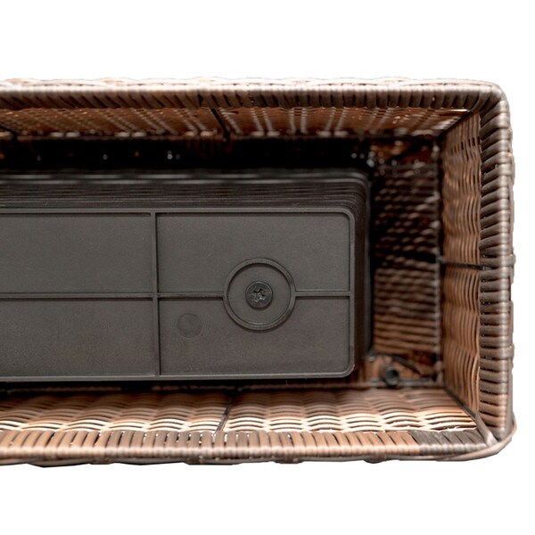 Wicker planter with trellis